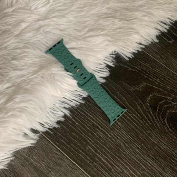Ultra Soft Silicone Cactus Teal Leopard Engraved Apple Watch Band | 38/40/41mm - Picture 3 of 4